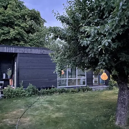 Tjodalyng - Ved Viksfjord - Sokkelleilighet Larvik Exterior photo