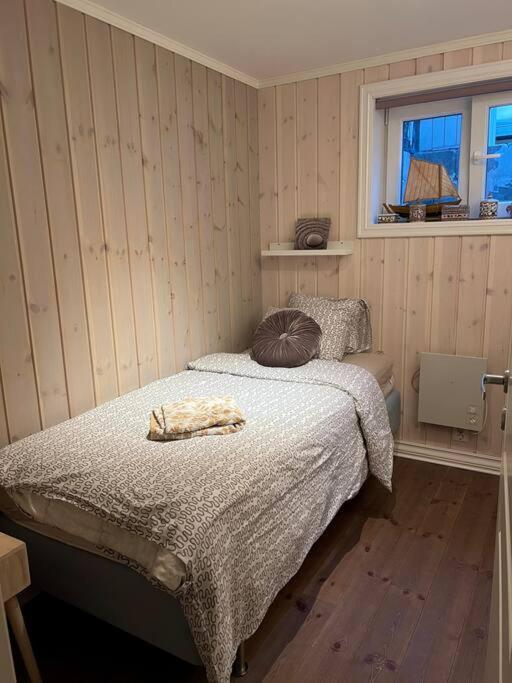 Tjodalyng - Ved Viksfjord - Sokkelleilighet Larvik